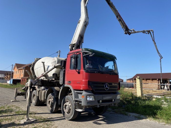 Подача бетона для заливки полов в бане в Симферополе